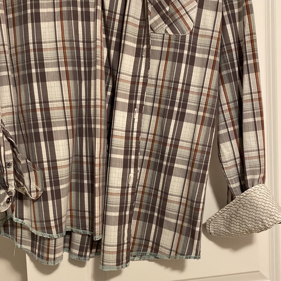 Quiksilver button down shirt size large - Picture 3 of 5